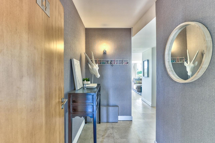 To Let 3 Bedroom Property for Rent in Sea Point Western Cape